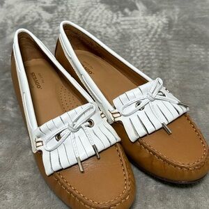Sebago Women's Tan and White Loafers NWOT